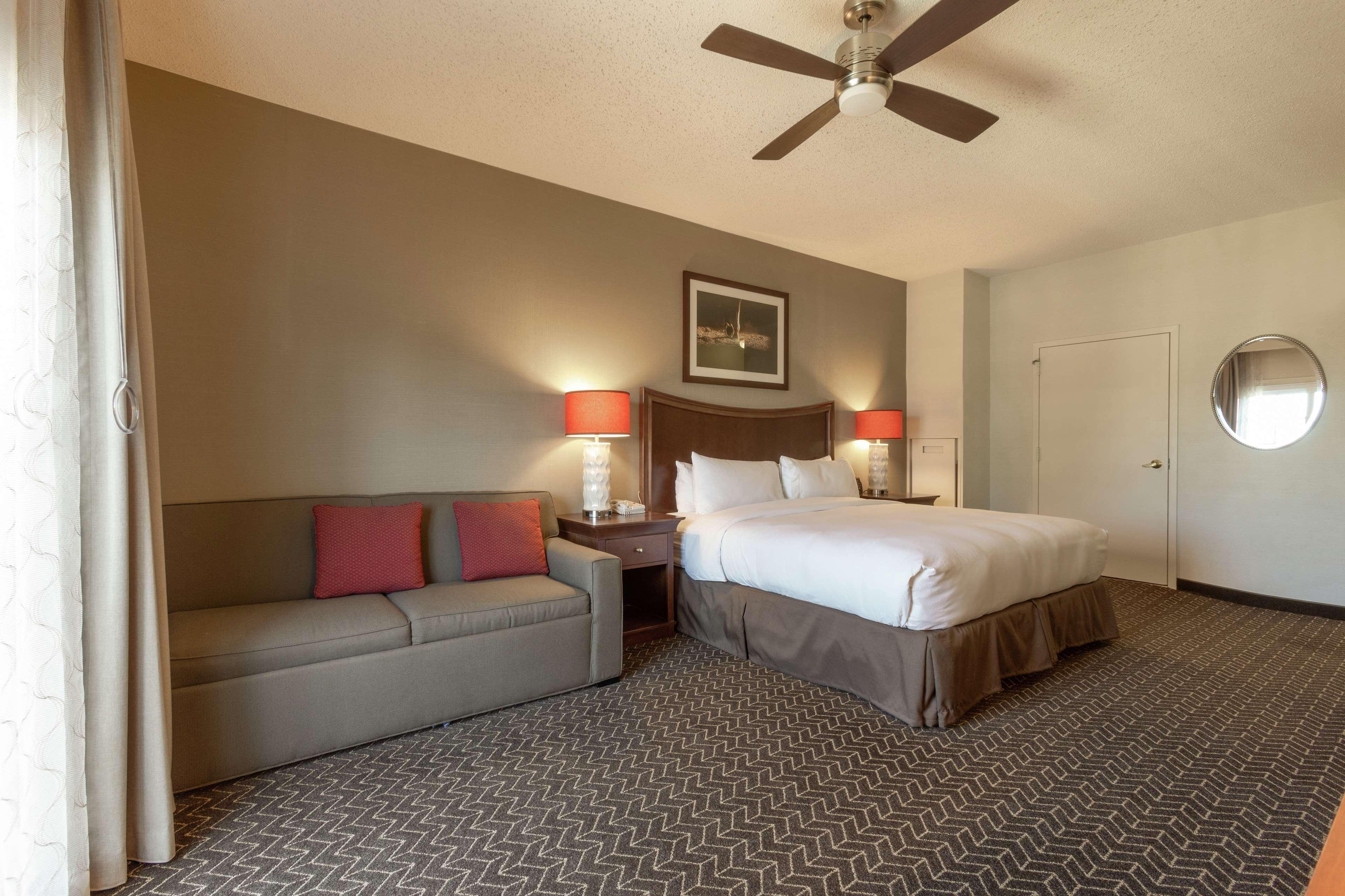 Doubletree Suites By Hilton Lexington Exterior photo