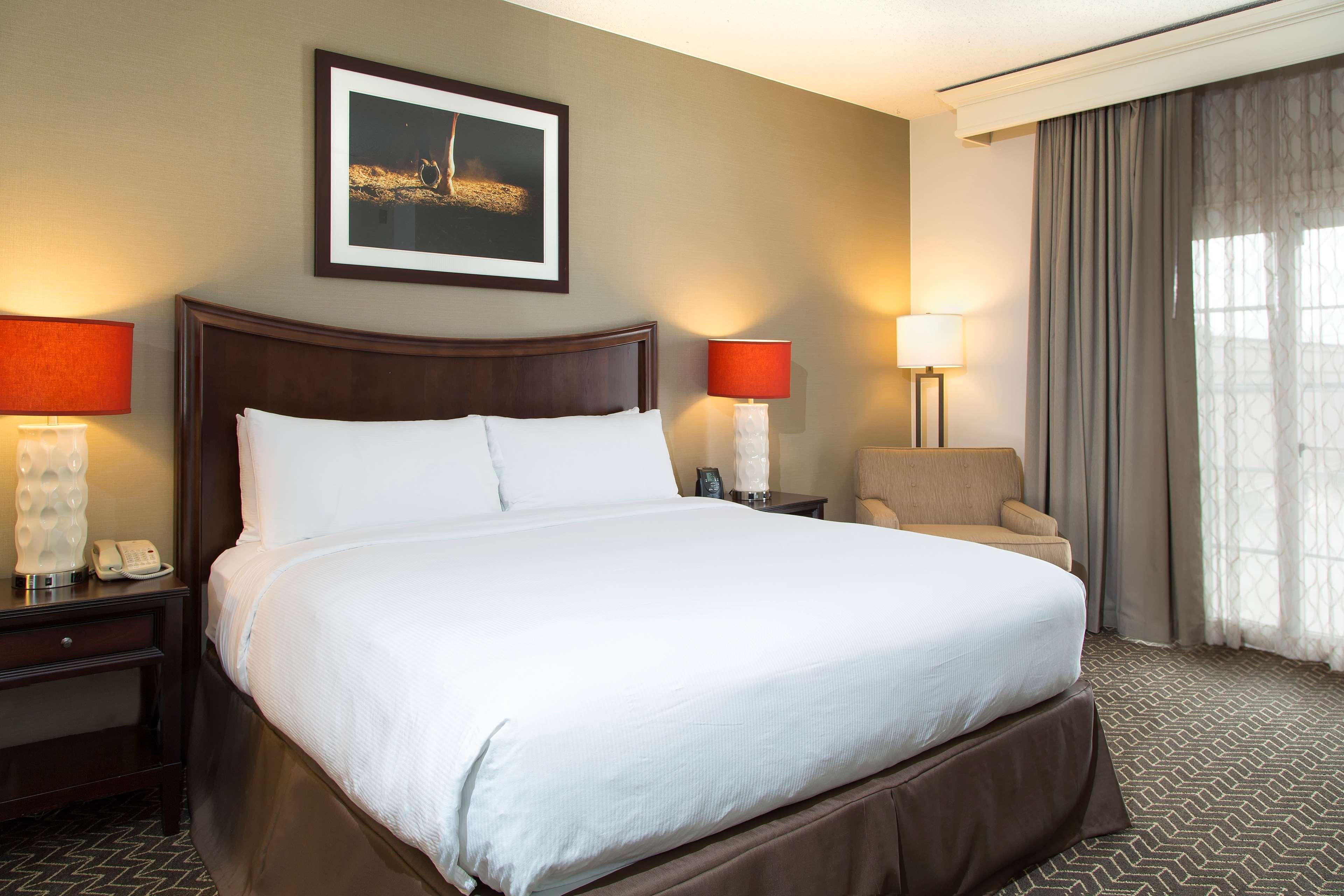 Doubletree Suites By Hilton Lexington Exterior photo