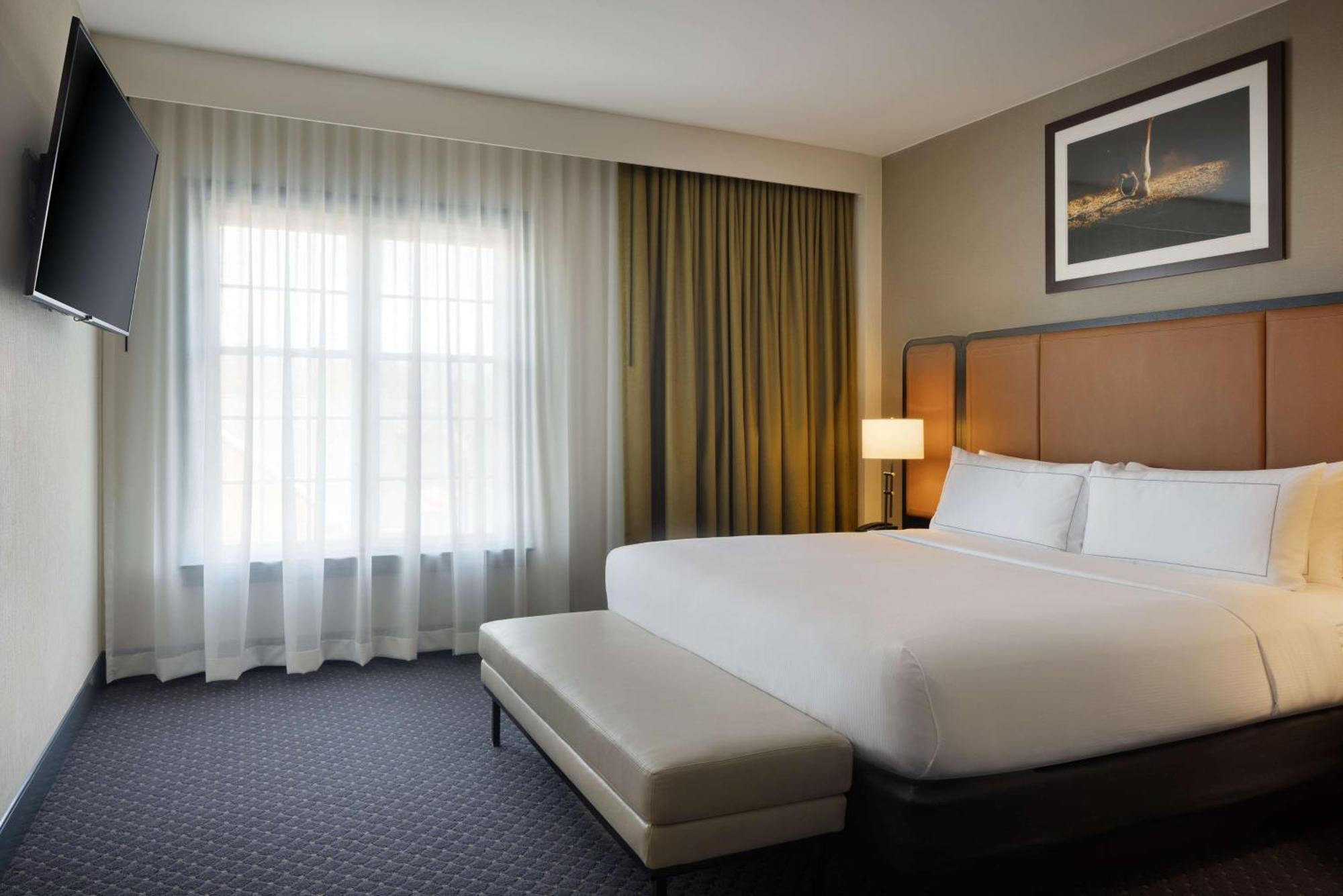 Doubletree Suites By Hilton Lexington Exterior photo