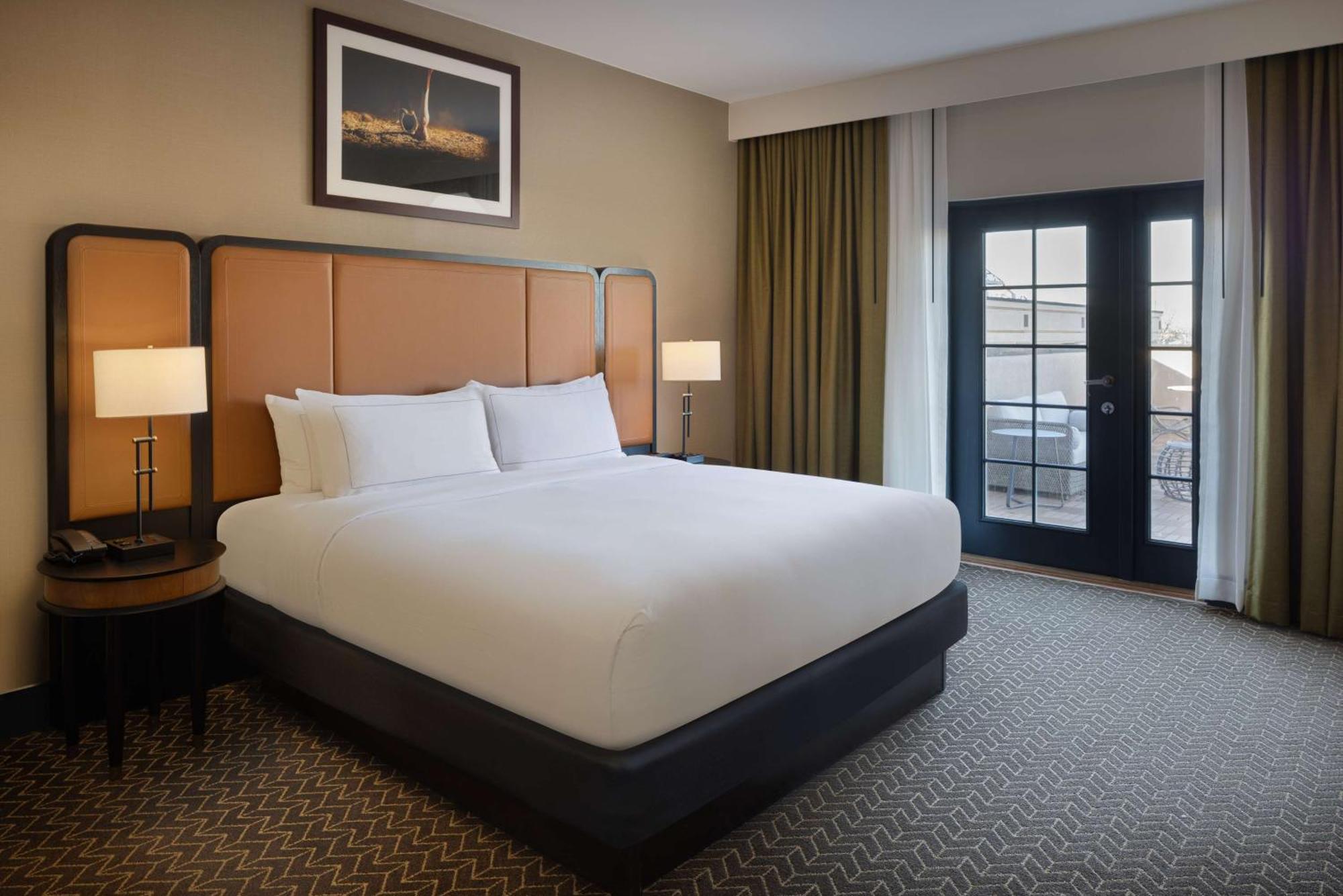 Doubletree Suites By Hilton Lexington Exterior photo