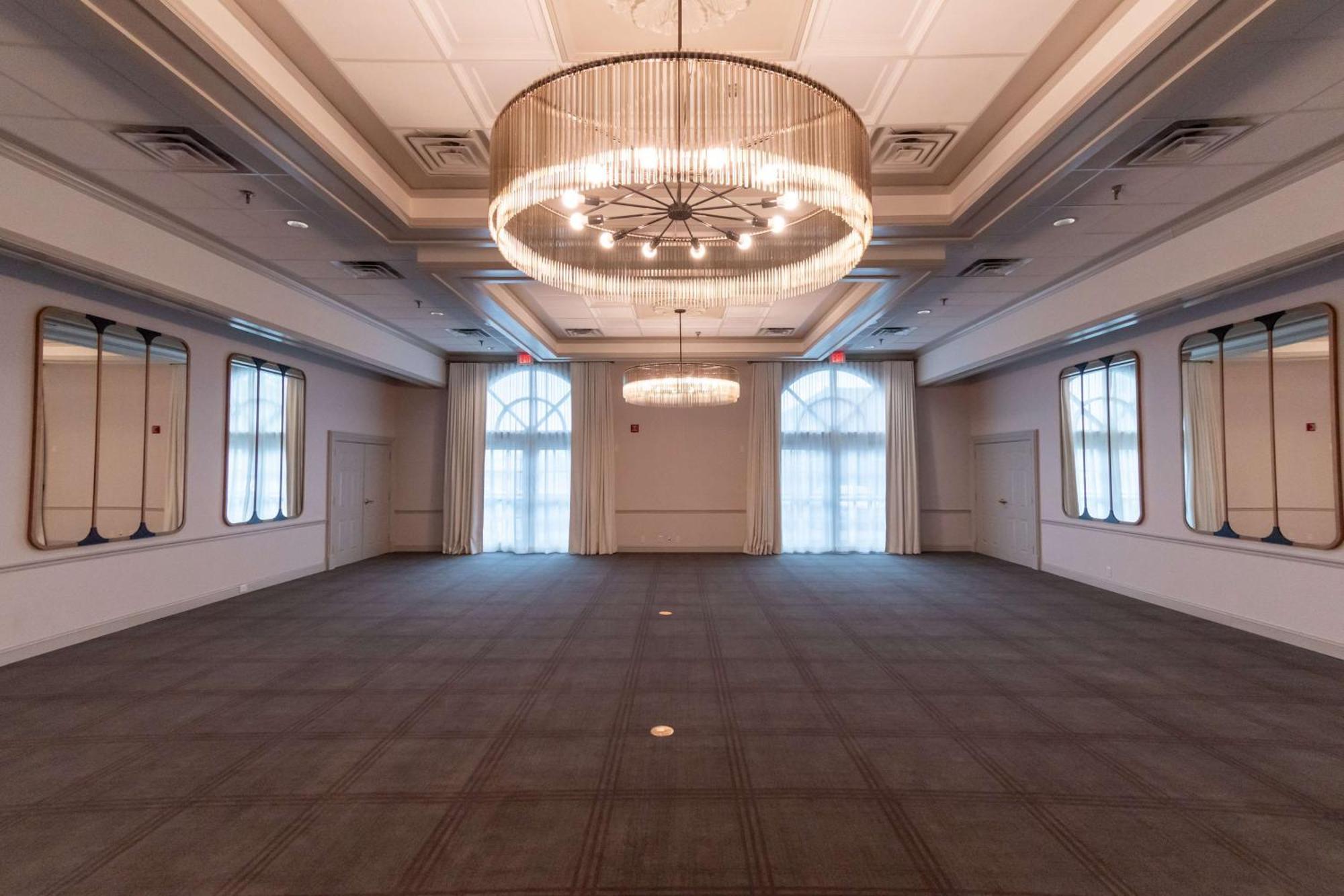 Doubletree Suites By Hilton Lexington Exterior photo
