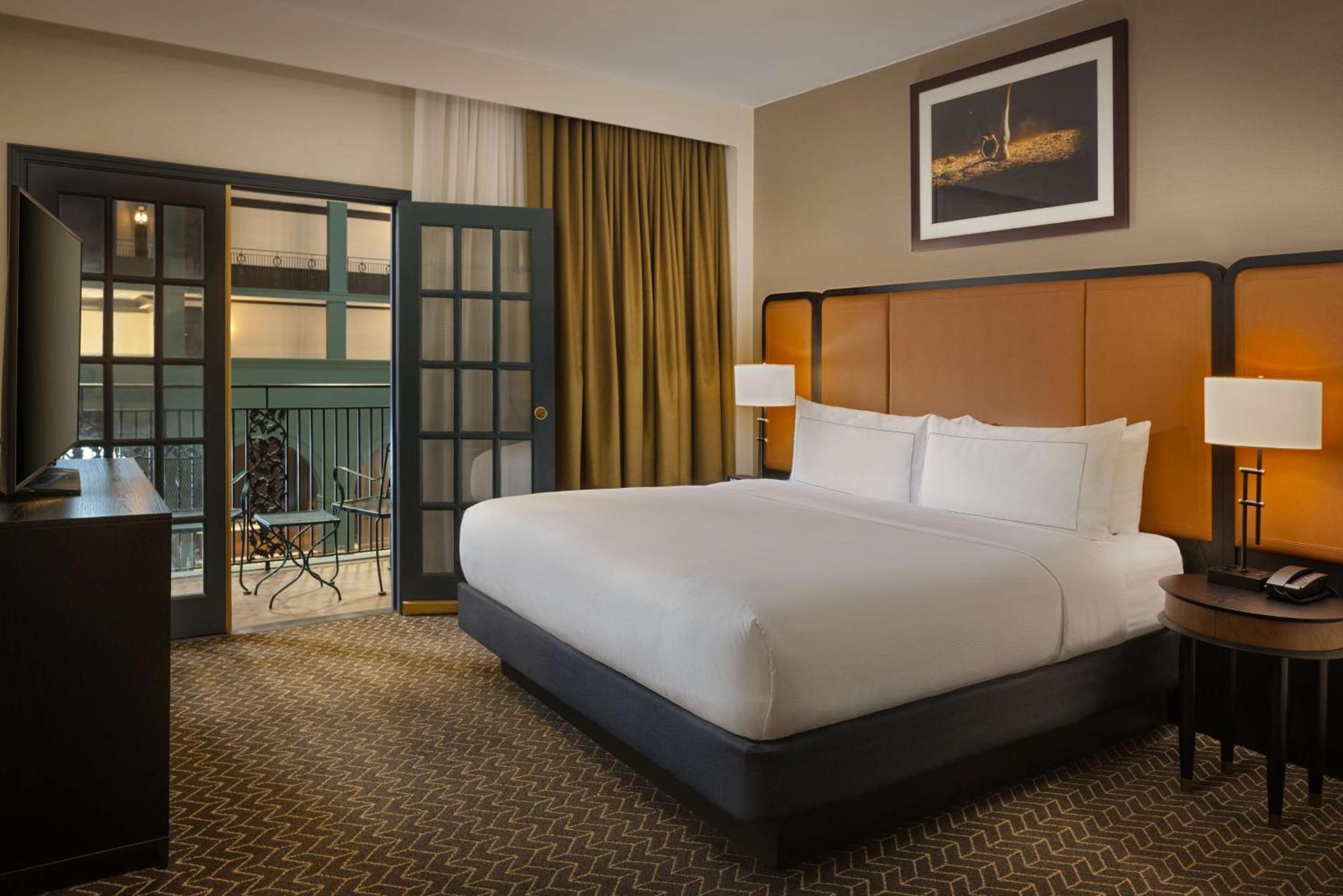 Doubletree Suites By Hilton Lexington Exterior photo