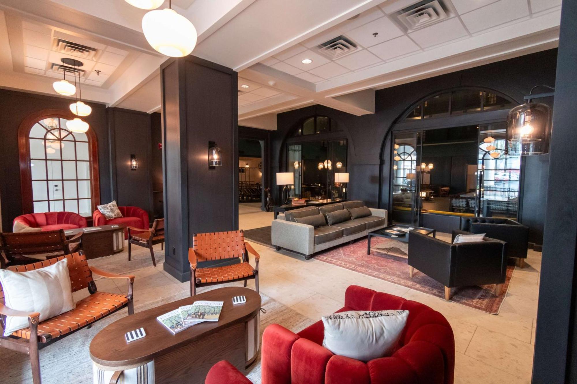 Doubletree Suites By Hilton Lexington Exterior photo