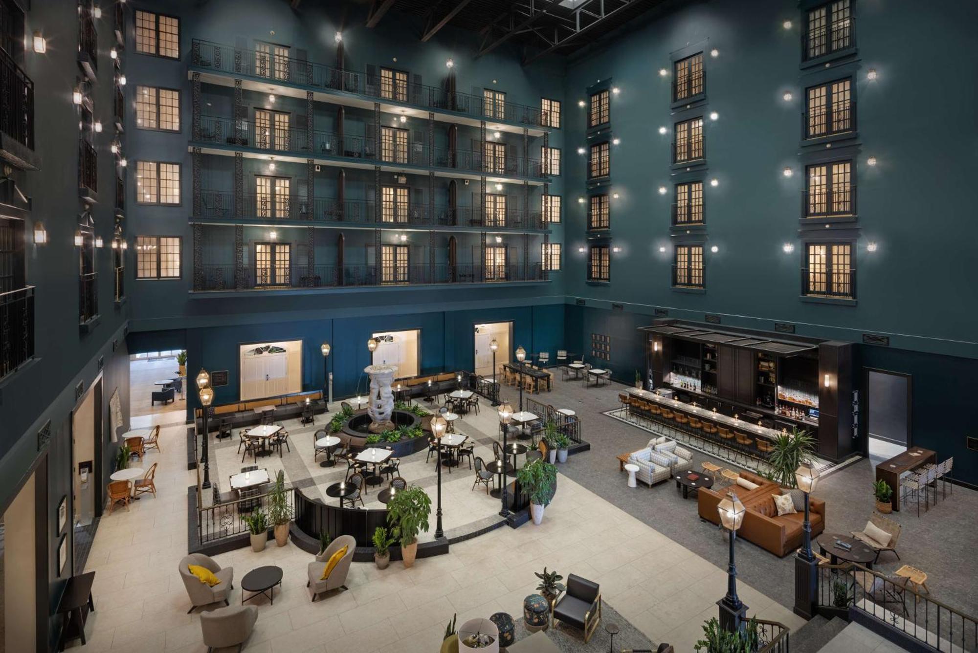 Doubletree Suites By Hilton Lexington Exterior photo